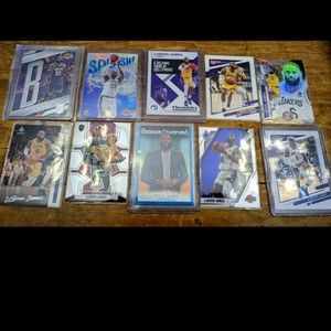 Lot of 10 NBA Collectors Cards-Lebron James
